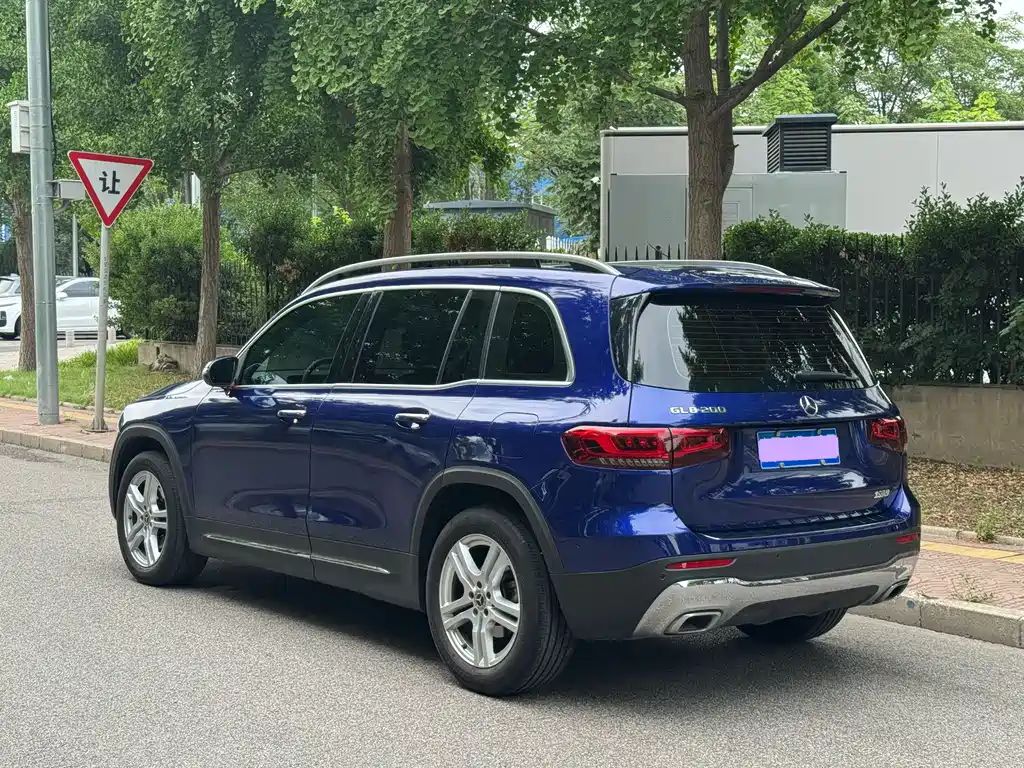 Mercedes-Benz GLB 2021 — фото 23