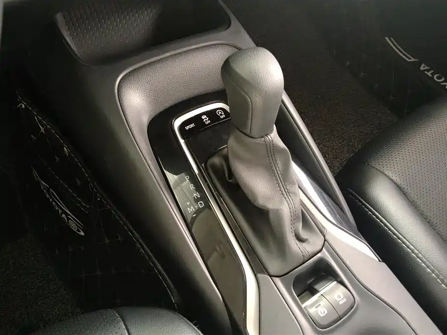 Toyota Corolla 2019 — фото 16