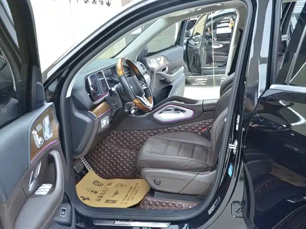 Mercedes-Benz GLS 2021