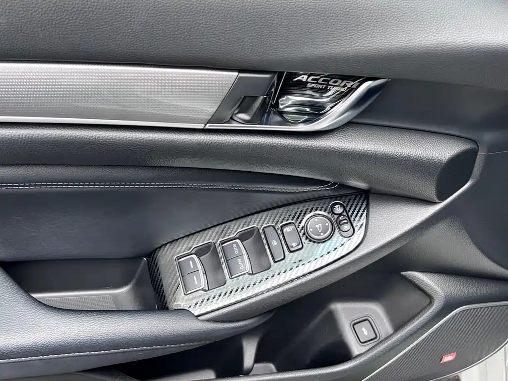 Honda Accord 2021 — фото 19