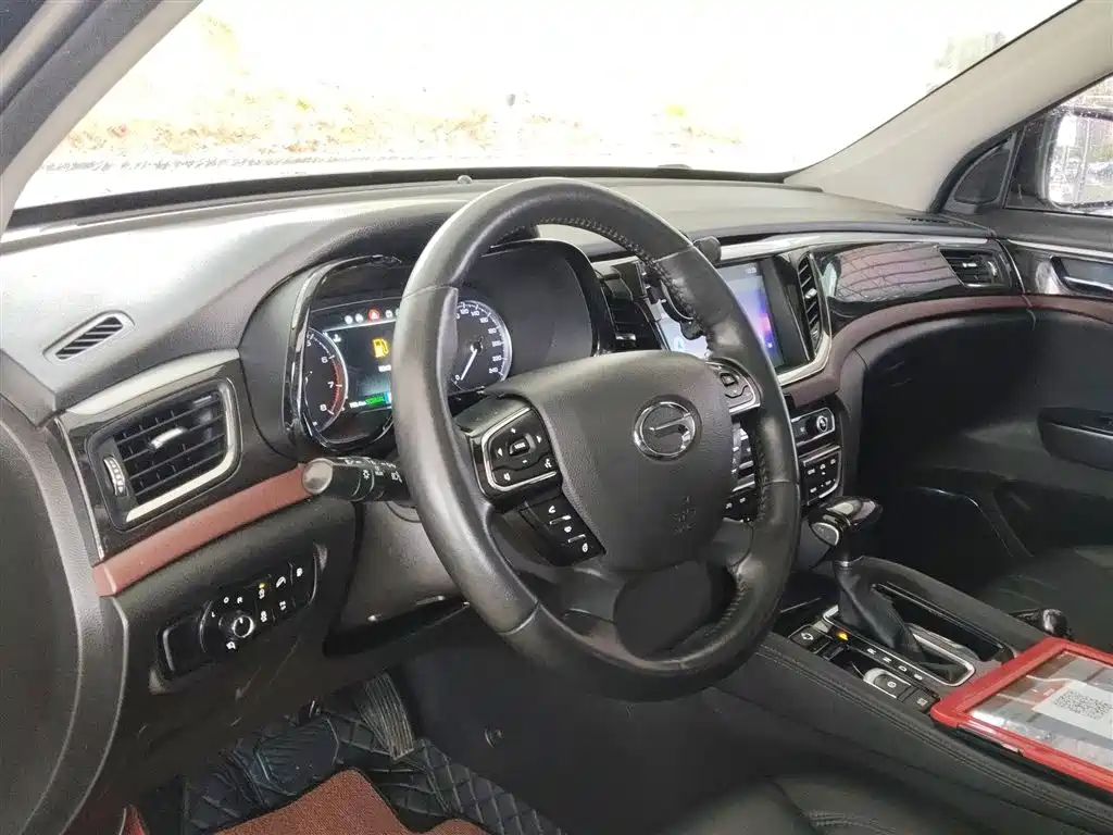 GAC Motor Trumpchi GS8 2019 — фото 10