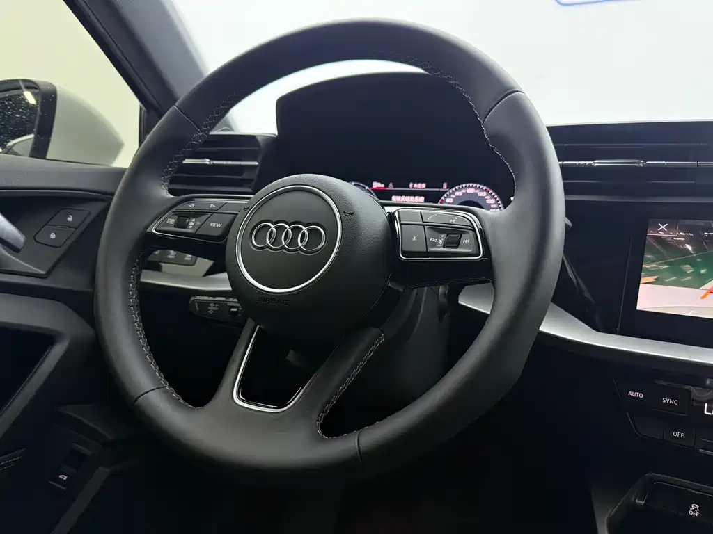 Audi A3 2023 — фото 12
