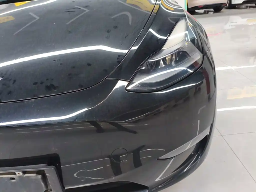 Tesla Model Y 2021 — фото 24