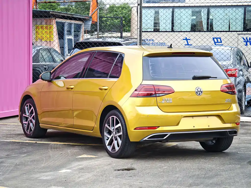 Volkswagen Golf 2017 — фото 17
