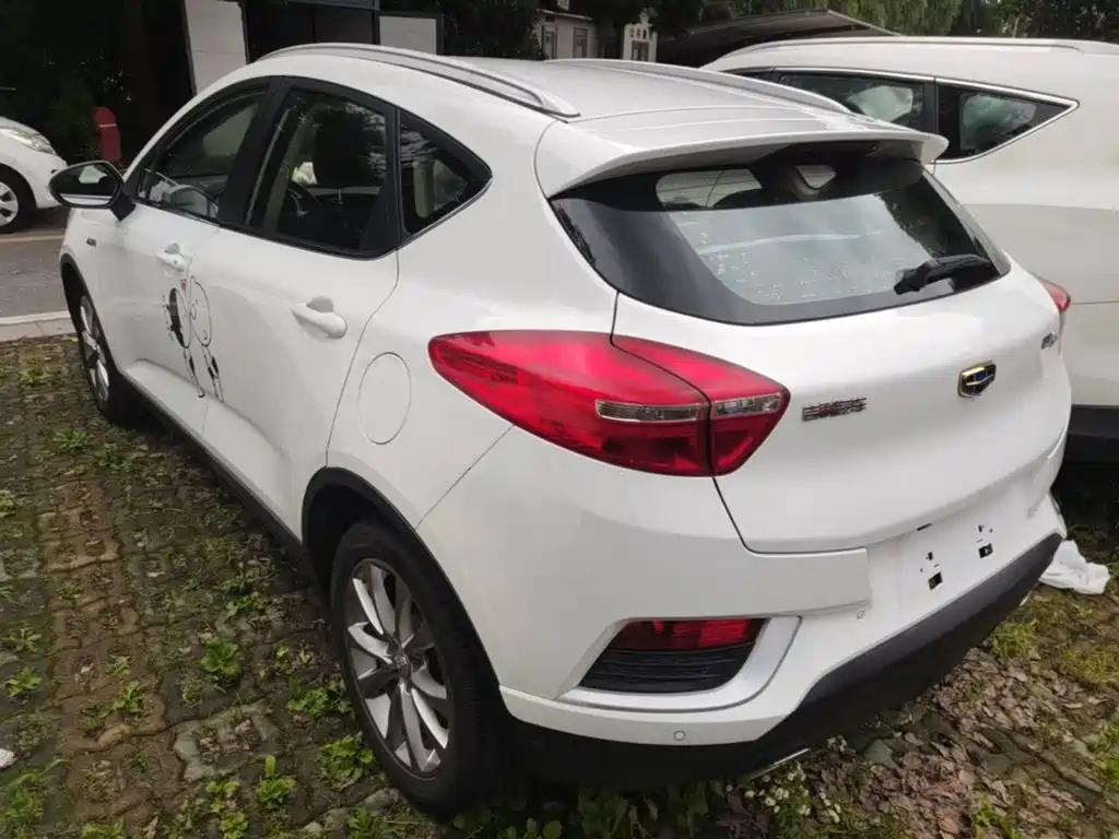 Geely Emgrand GS 2017