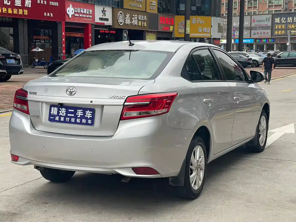 Toyota Vios 2017 — фото 4