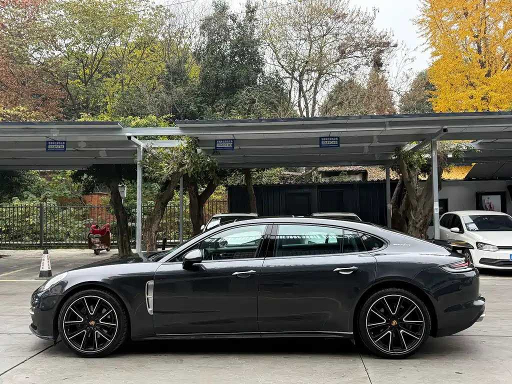 Porsche Panamera 2019