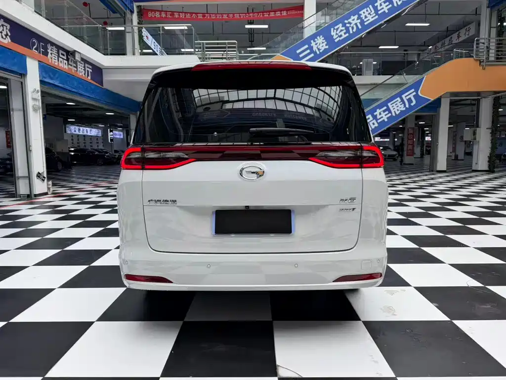 GAC Motor Trumpchi M6 2021 — фото 4