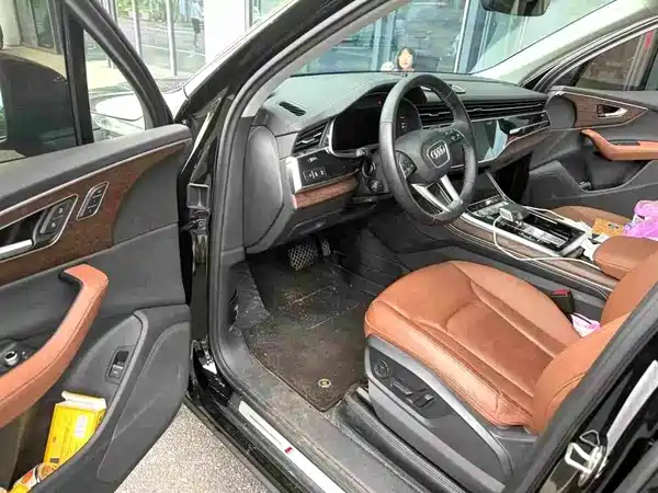 Audi Q7 2025