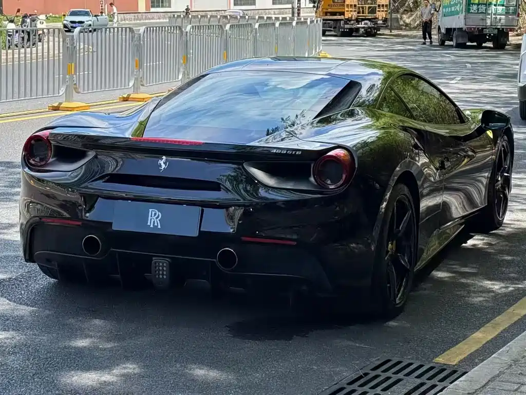Ferrari 488 2018 — фото 8