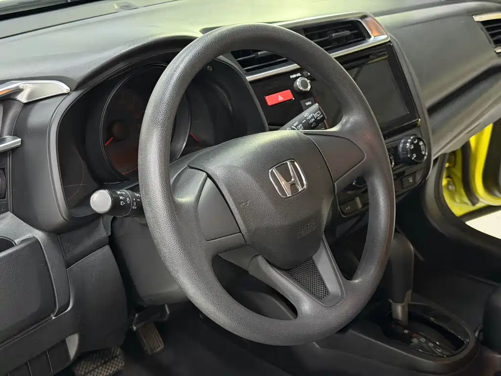 Honda Fit 2015 — фото 12