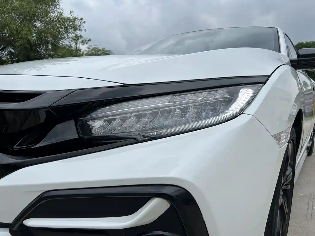 Honda Civic 2021 — фото 16