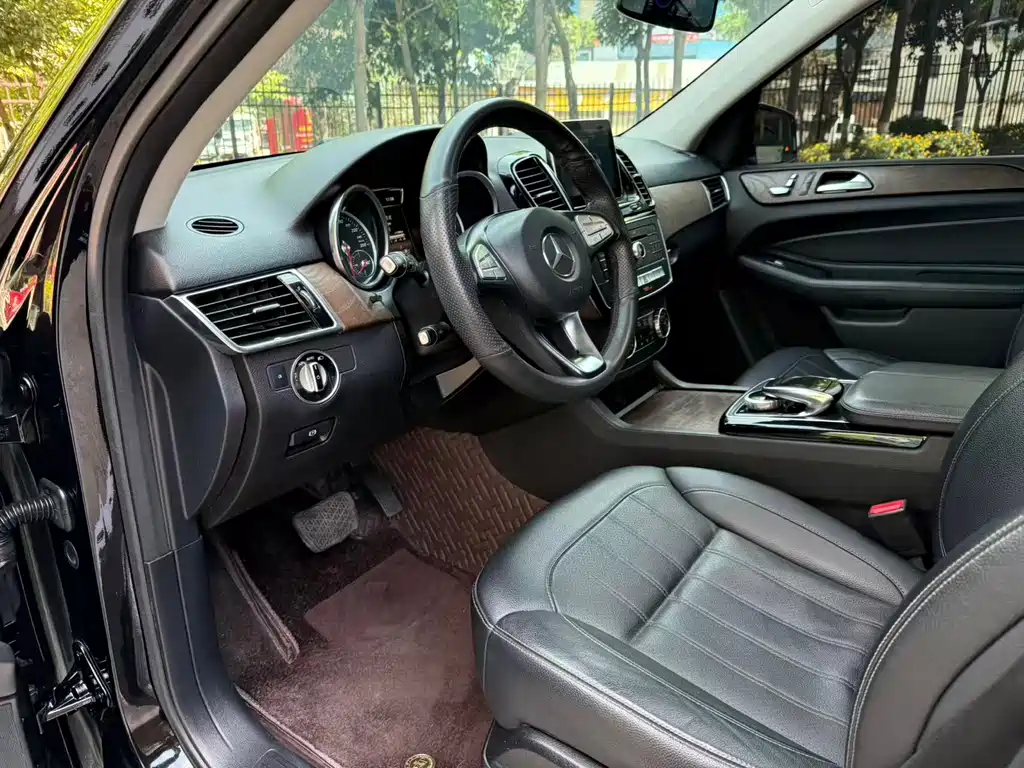 Mercedes-Benz GLE 2015 — фото 20