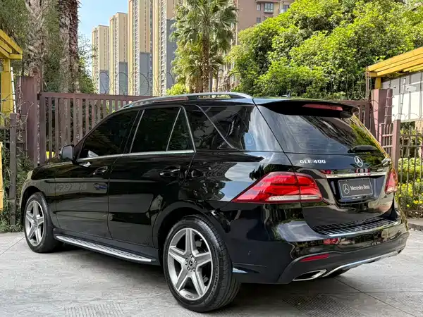 Mercedes-Benz GLE 2015