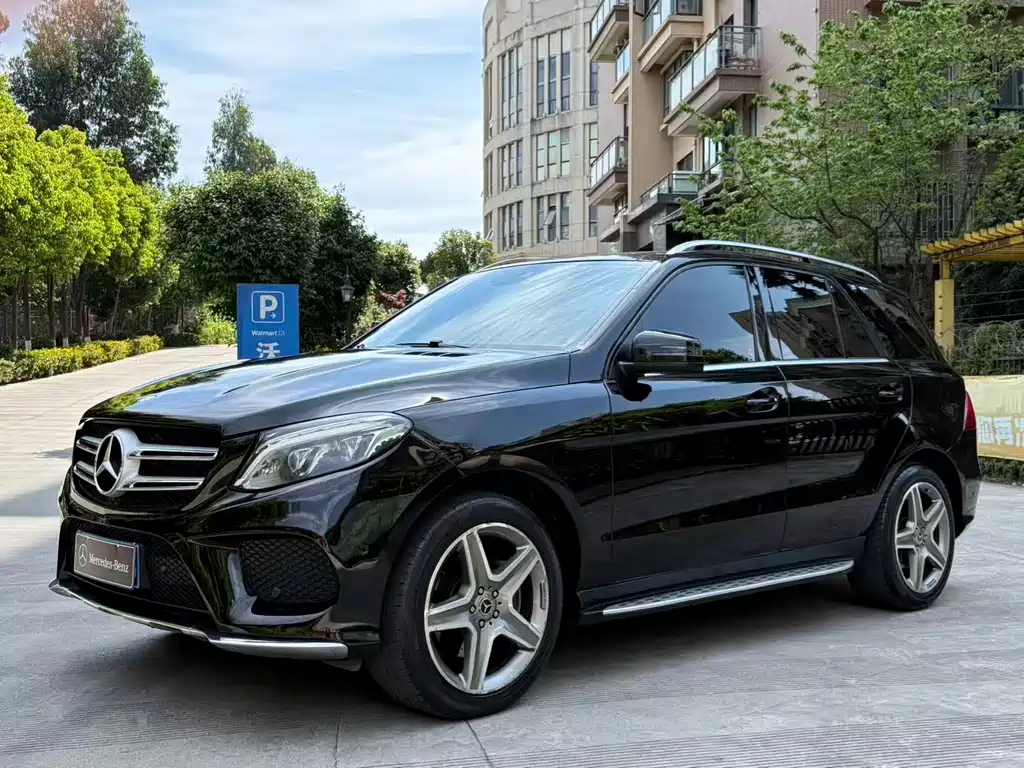 Mercedes-Benz GLE 2015 — фото 15