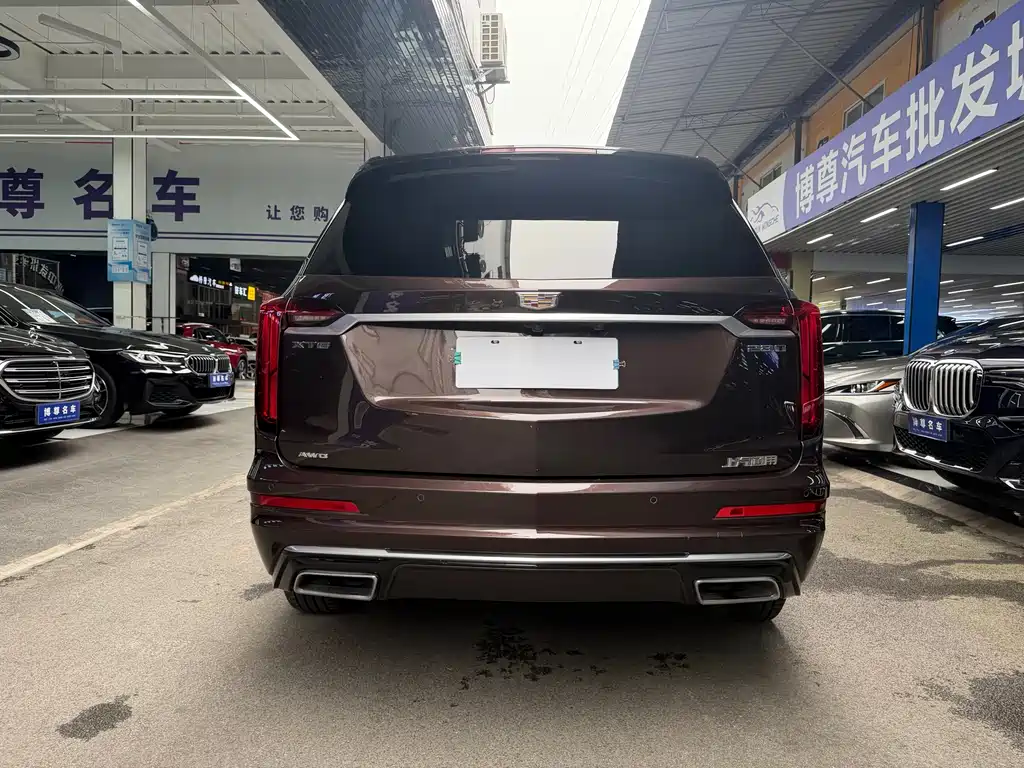 Cadillac XT6 2020 — фото 22