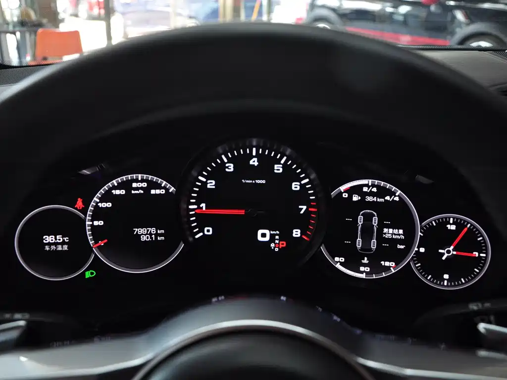 Porsche Cayenne 2020 — фото 9