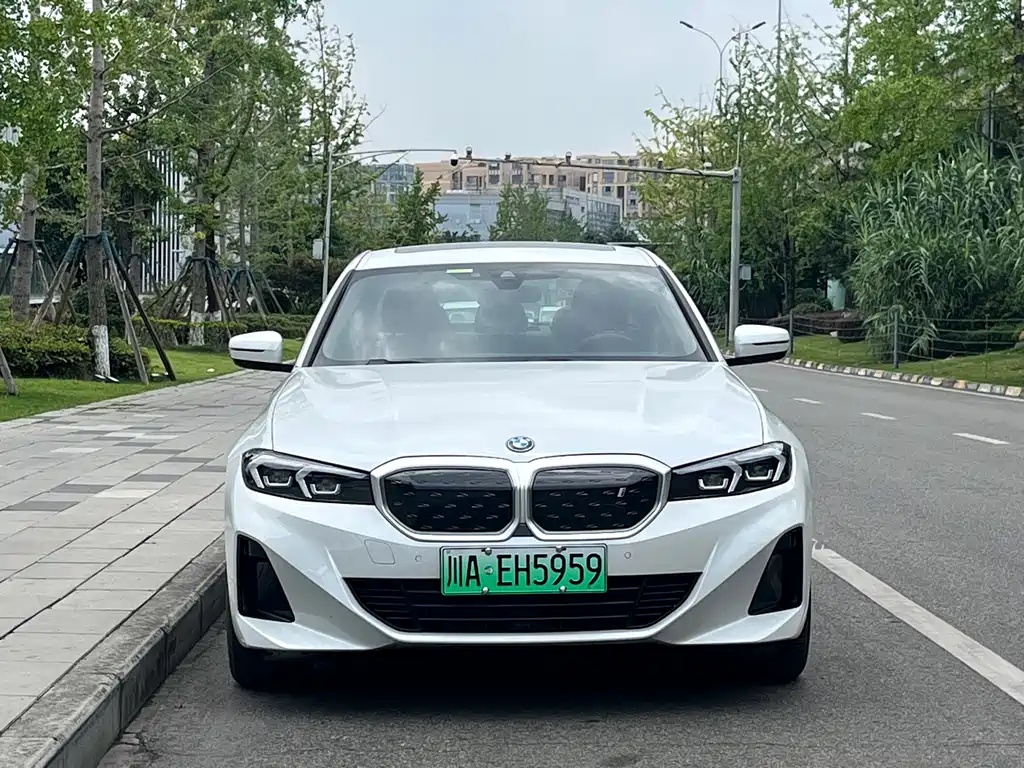 BMW i3 2022