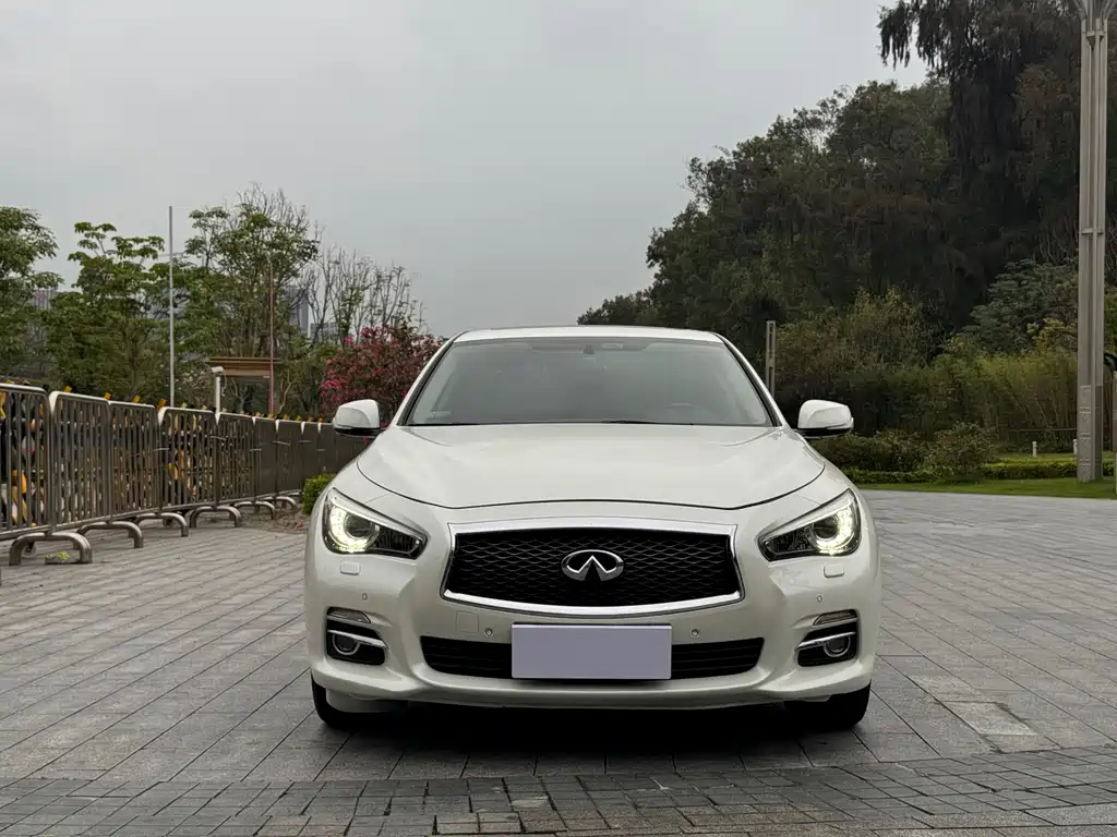 Infiniti Q50L 2018 — фото 2