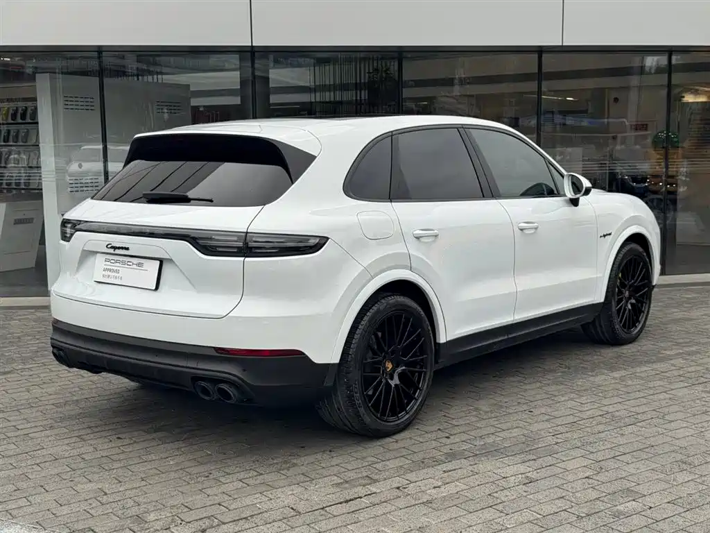 Porsche Cayenne Hybrid 2023 — фото 4