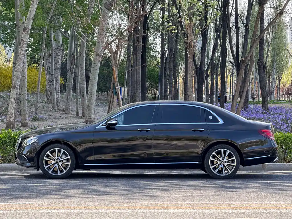 Mercedes-Benz E-Class 2019 — фото 3