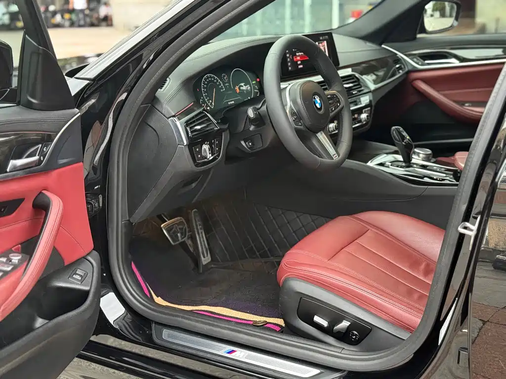 BMW 5 Series 2019