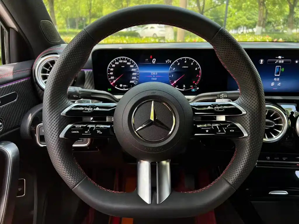 Mercedes-Benz A-Class 2025 — фото 14