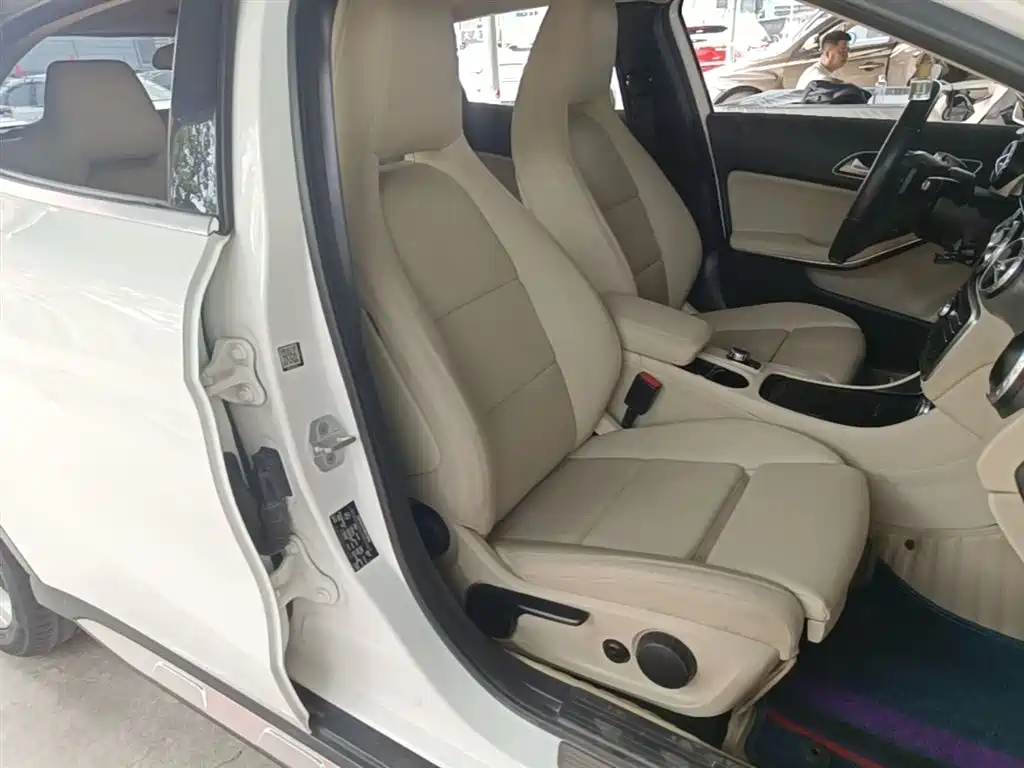 Mercedes-Benz GLA 2017 — фото 25