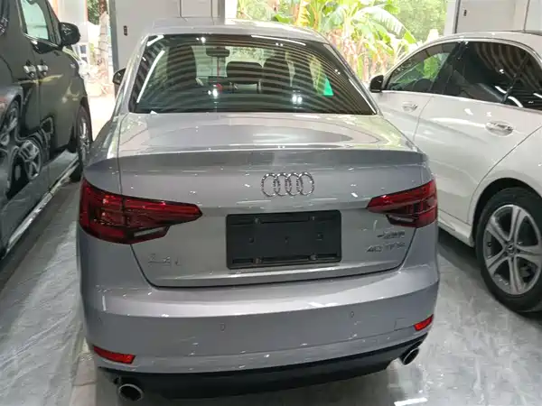 Audi A4L 2017
