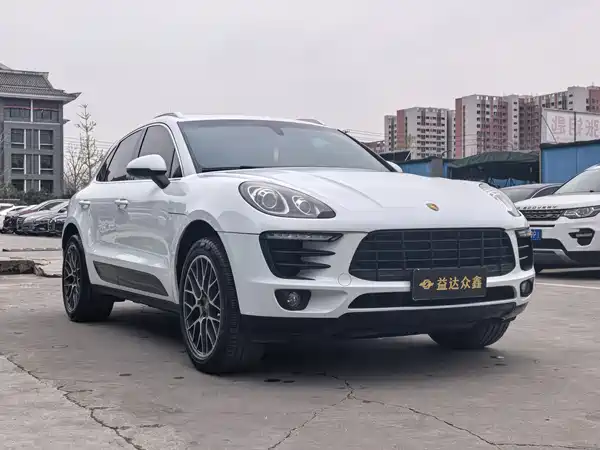 Porsche Macan 2015