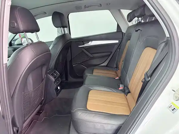 Audi Q5L 2021