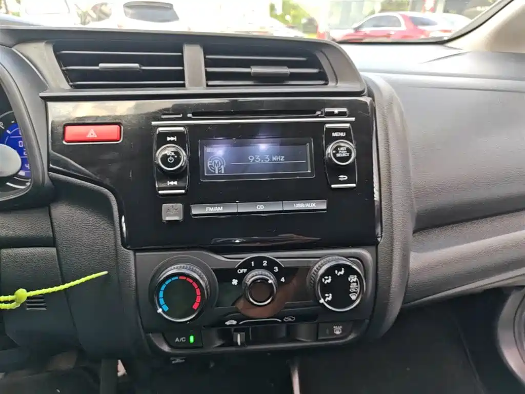 Honda Fit 2017 — фото 13