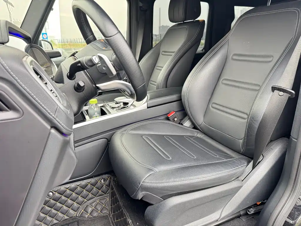 Mercedes-Benz G-Class 2023 — фото 15