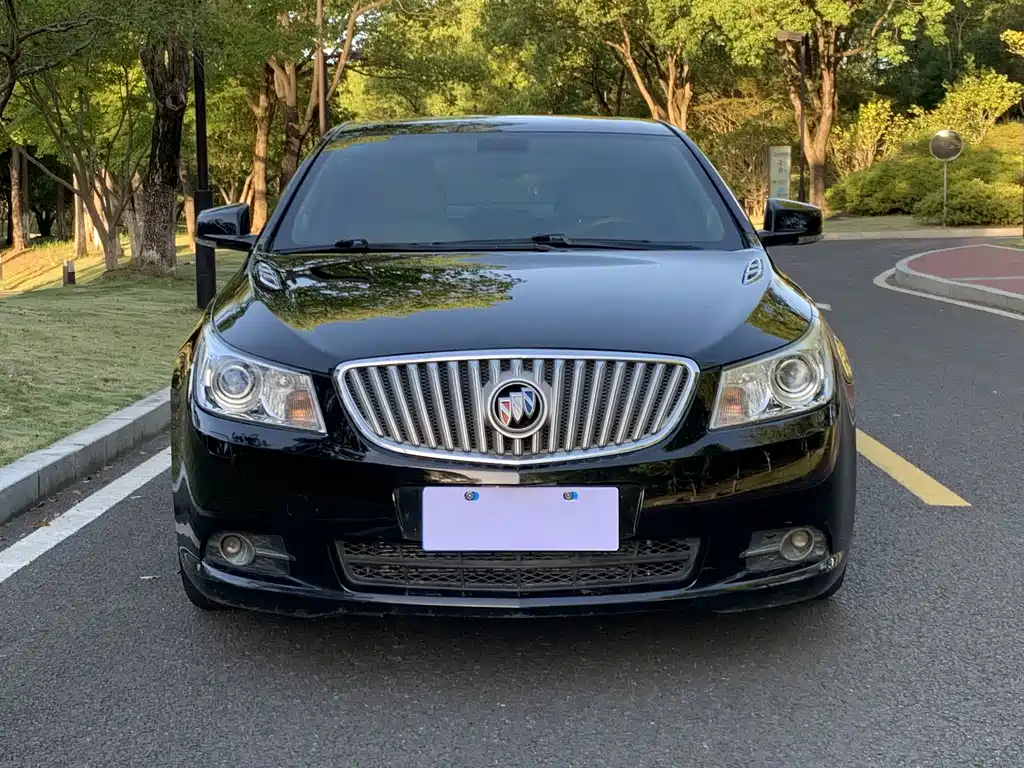 Buick LaCrosse 2013 — фото 2