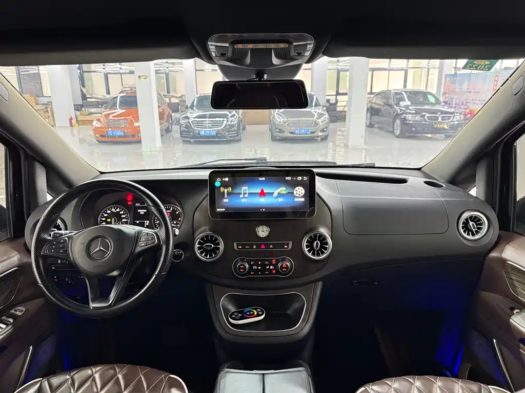 Mercedes-Benz Vito 2020 — фото 15