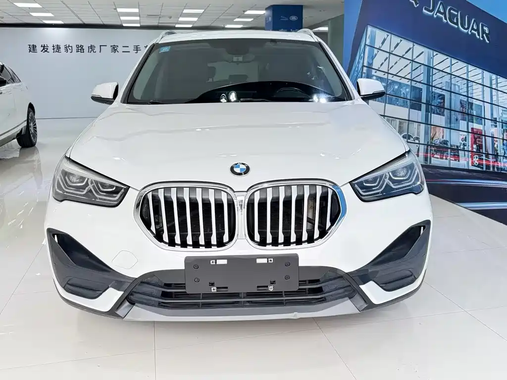 BMW X1 2020 — фото 6