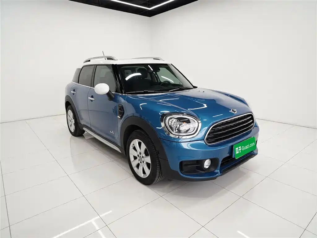 MINI Countryman 2018 — фото 21