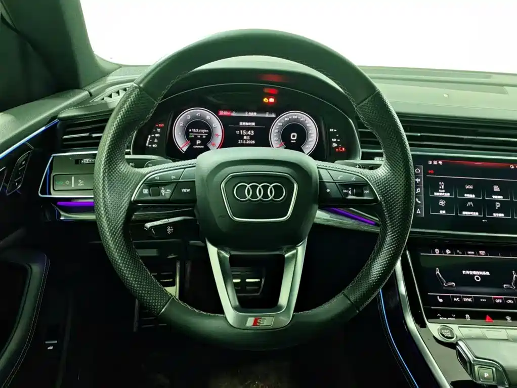 Audi Q8 2021 — фото 11