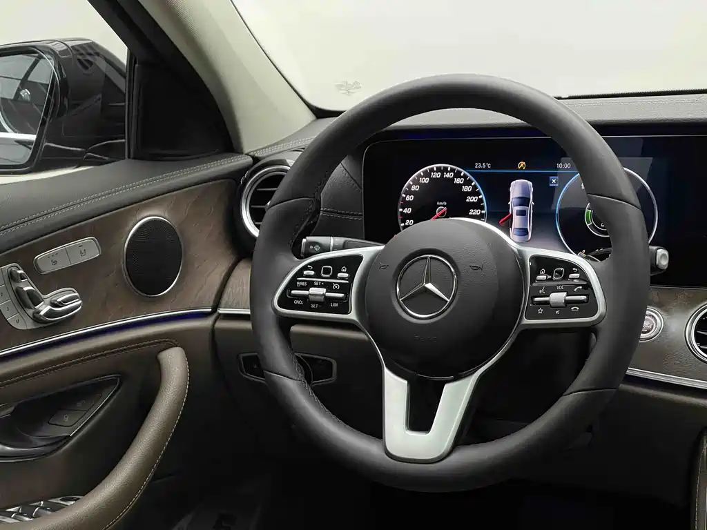 Mercedes-Benz E-Class 2019 — фото 8