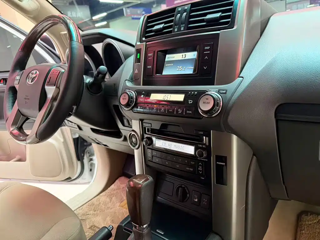 Toyota Prado 2014 — фото 18