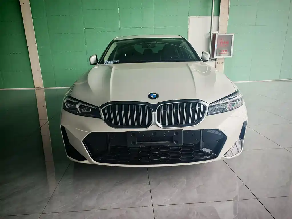 BMW 3 Series 2023