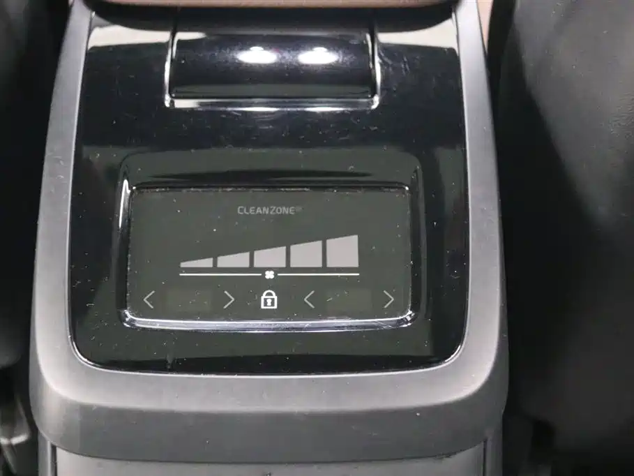 Volvo S90 PHEV 2021 — фото 16
