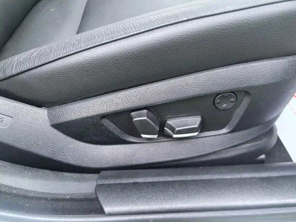 BMW 5 Series 2013 — фото 13