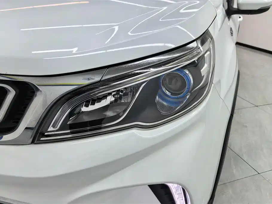 Geely Vision X3 2019 — фото 5