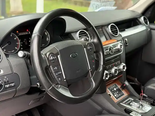 Land Rover Discovery 2016