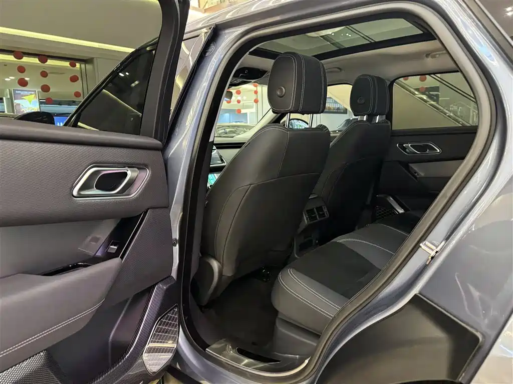 Land Rover Range Rover Velar 2021 — фото 24