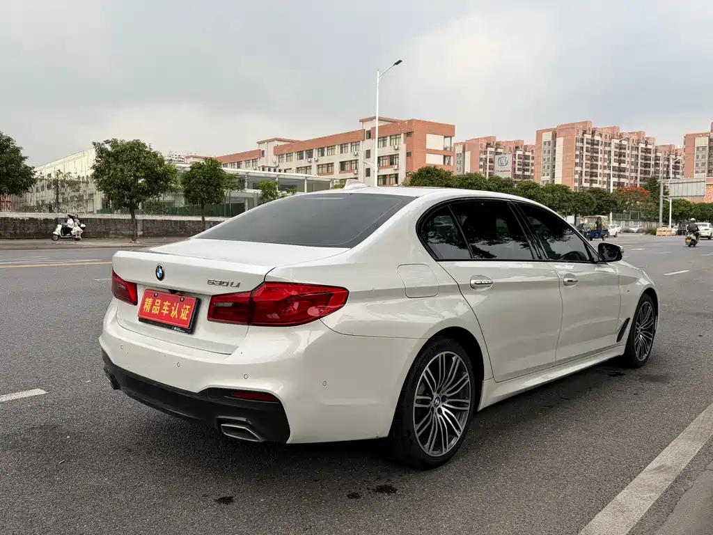 BMW 5 Series 2019 — фото 4