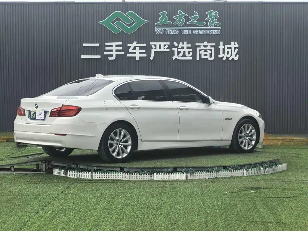 BMW 5 Series 2013 — фото 21