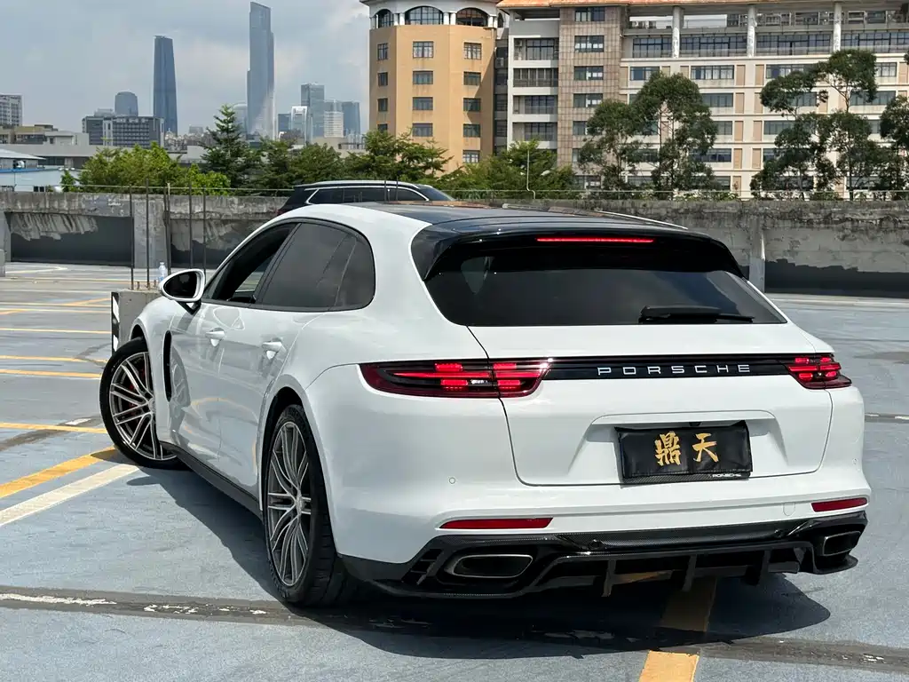 Porsche Panamera 2019 — фото 8