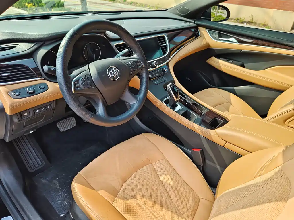 Buick LaCrosse 2020 — фото 24